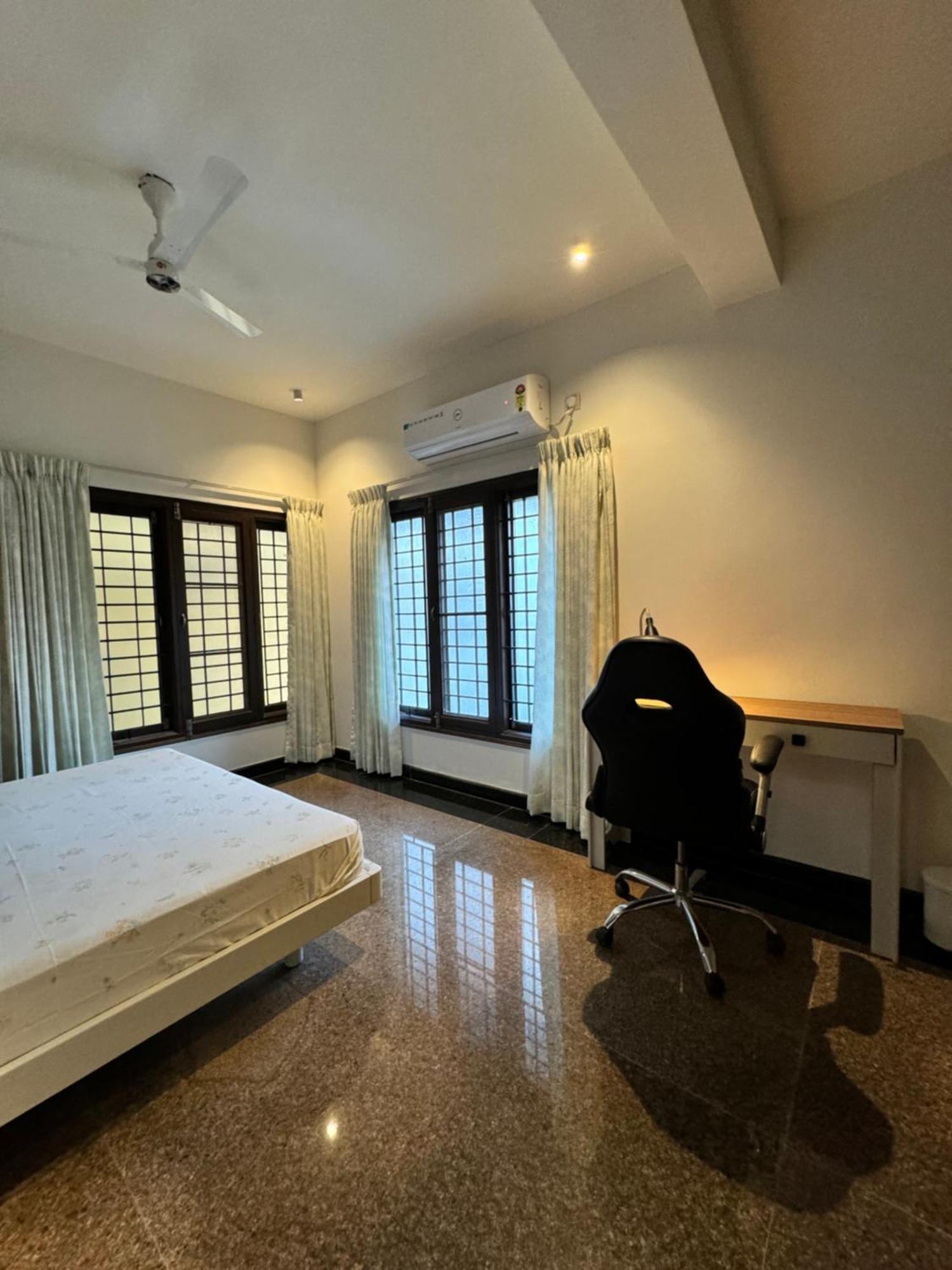 Appartamento Idam Na Mama Bangalore Esterno foto