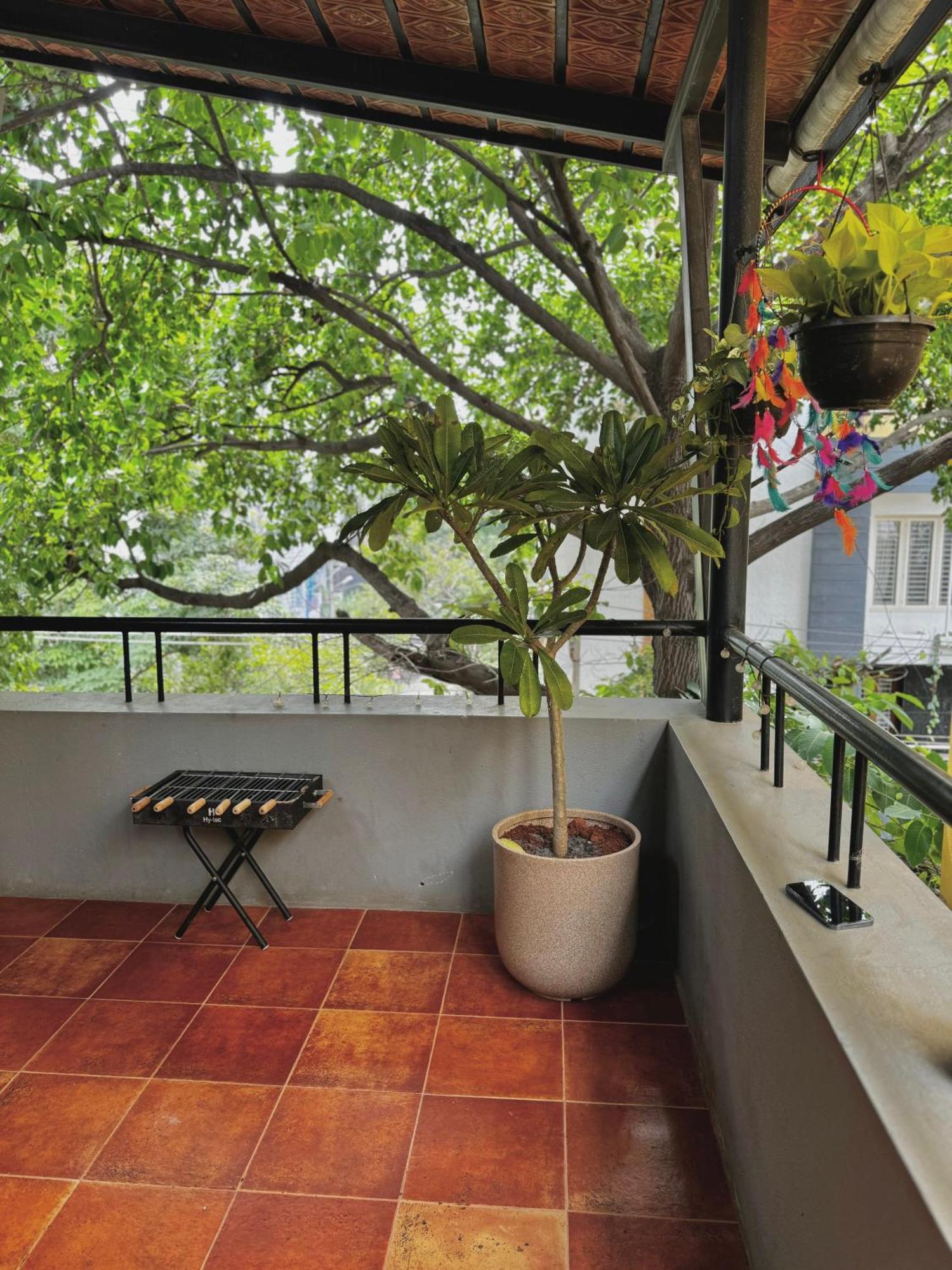 Appartamento Idam Na Mama Bangalore Esterno foto