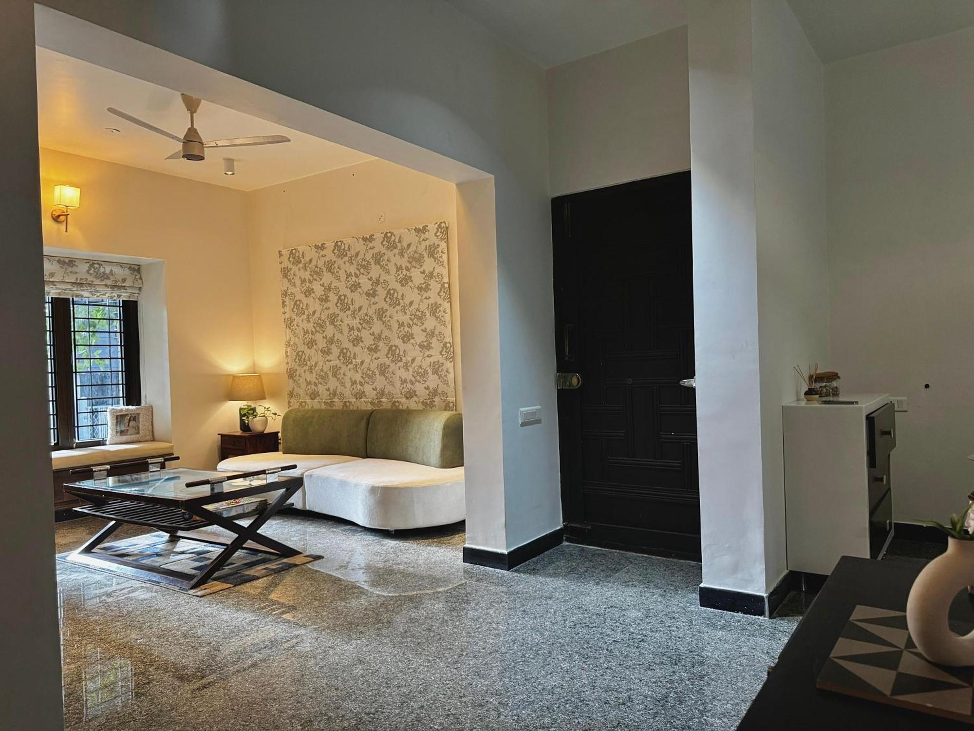 Appartamento Idam Na Mama Bangalore Esterno foto